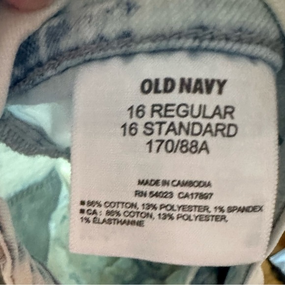 Old Navy Acid Stone Wash Distressed Boyfriend Jeans - Picture 7 of 9